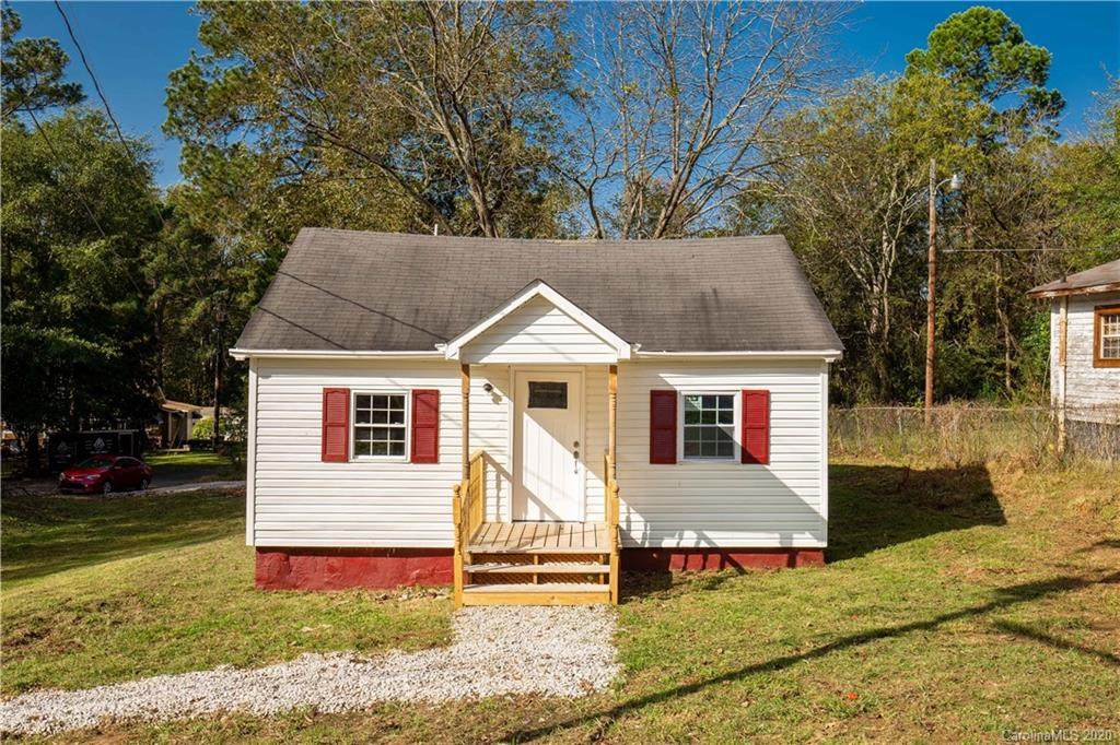 543 Ashford Street - Photo 1