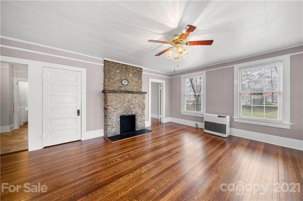 82 Marshall Street - Photo 1