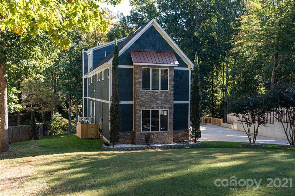 138 Lakeland Road - Photo 1