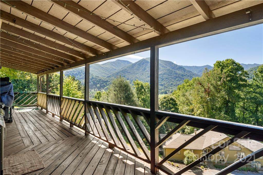 330 Valley Creek Drive - Photo 1