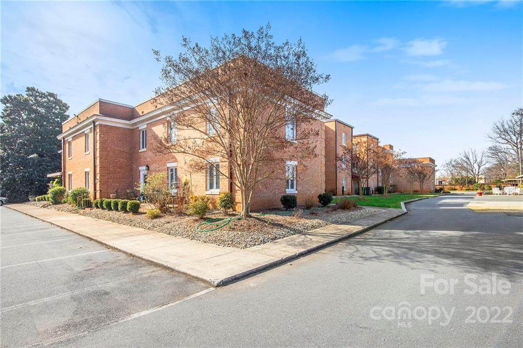 4527 Gaynor Road - Photo 1