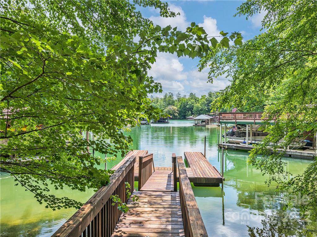 434 Waterglyn Way - Photo 1