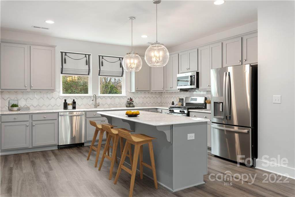 343 Bruns Avenue - Photo 1