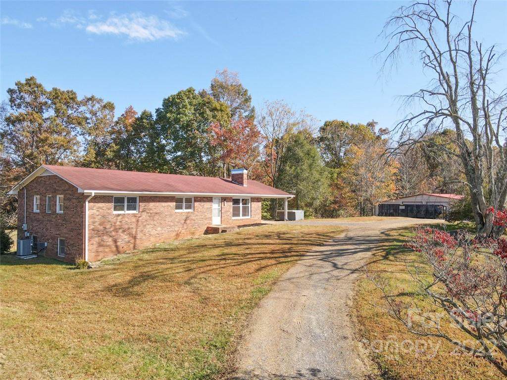 801 Powell Bridge Road - Photo 1