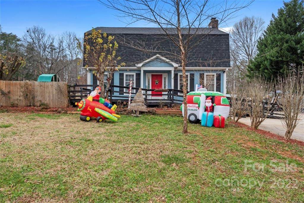 8808 Glencroft Road - Photo 1