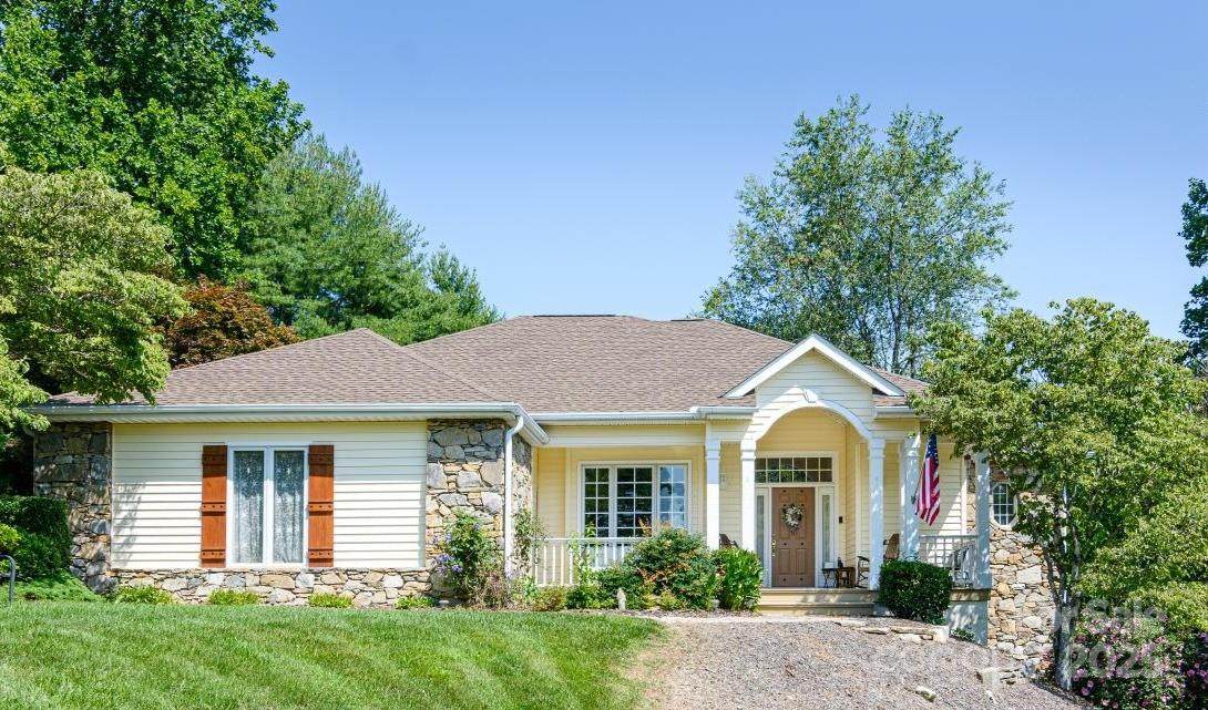 100 Bayberry Way - Photo 1