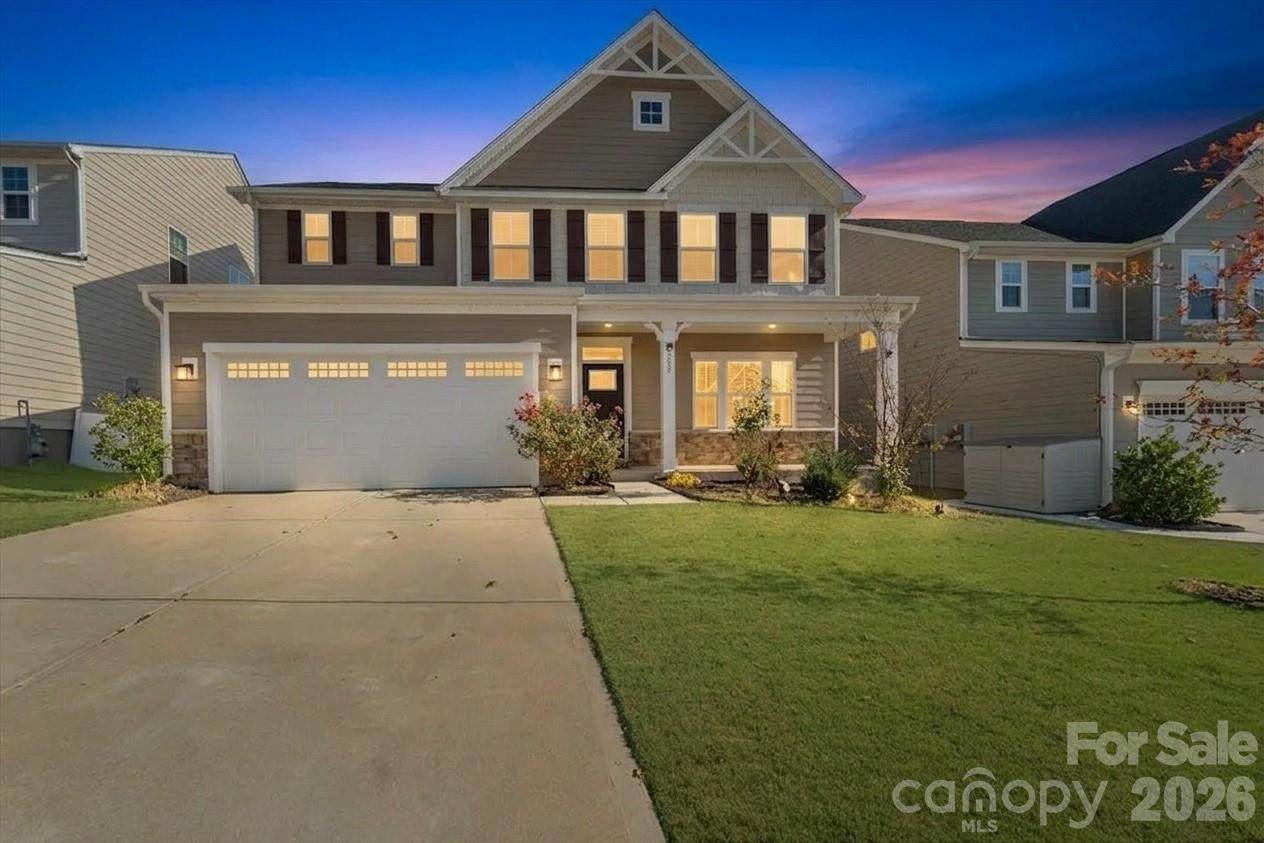 202 Tetcott Street - Photo 1