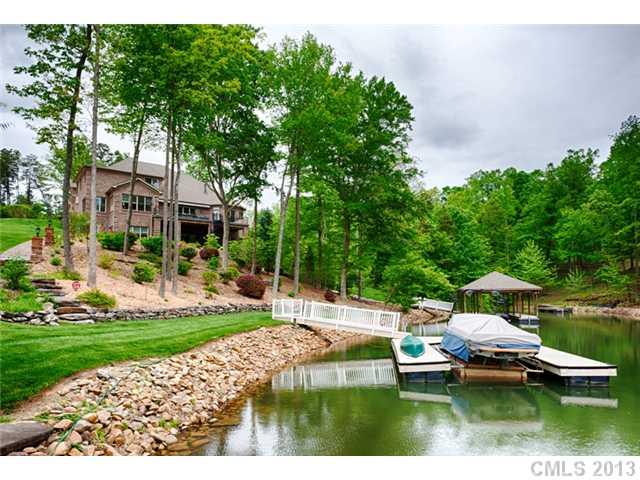 153 Fox Hunt Drive - Photo 1