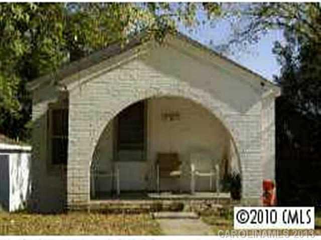 711 Summit Street - Photo 1