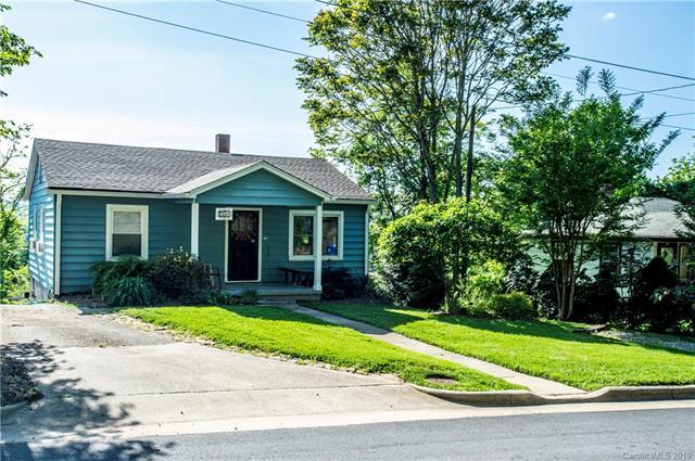 551 College Street - Photo 1