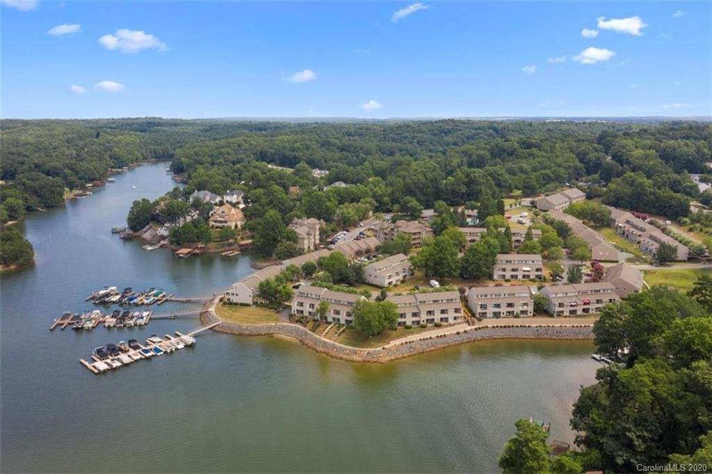 13822 Queens Harbor Road - Photo 1