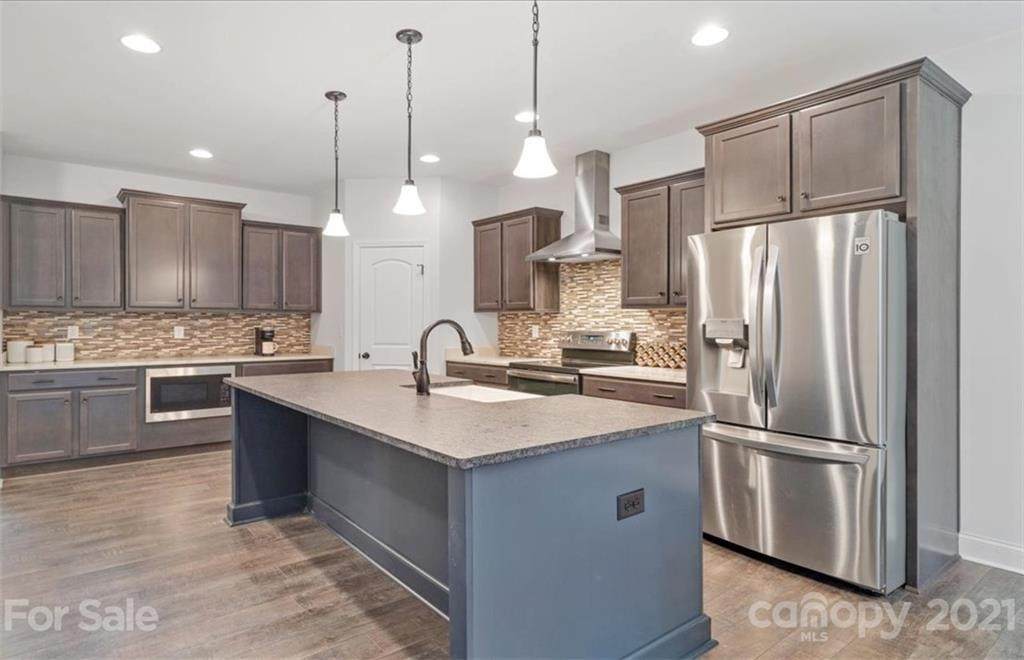 7000 Pinewood Forest Drive - Photo 1