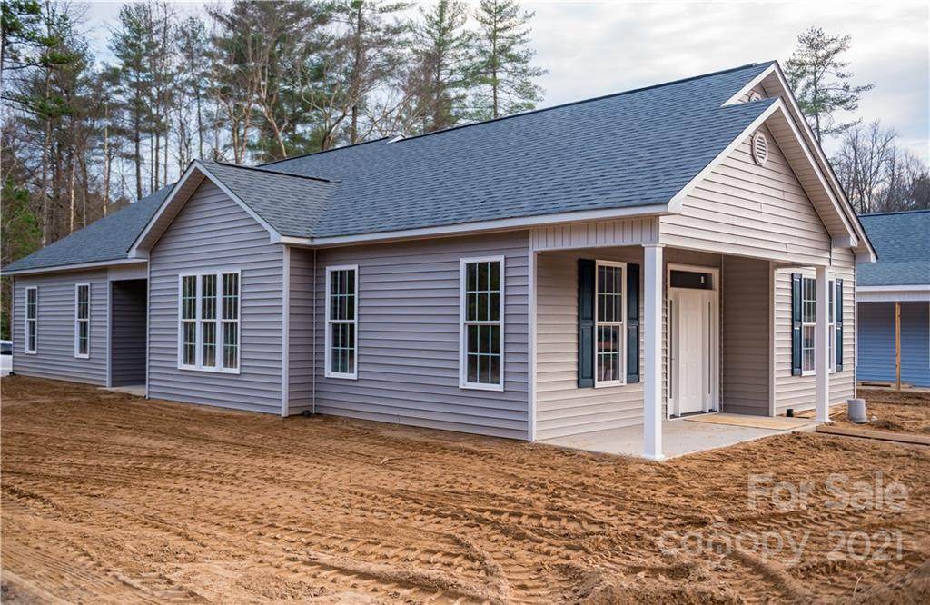 152 Eagles Landing - Photo 1