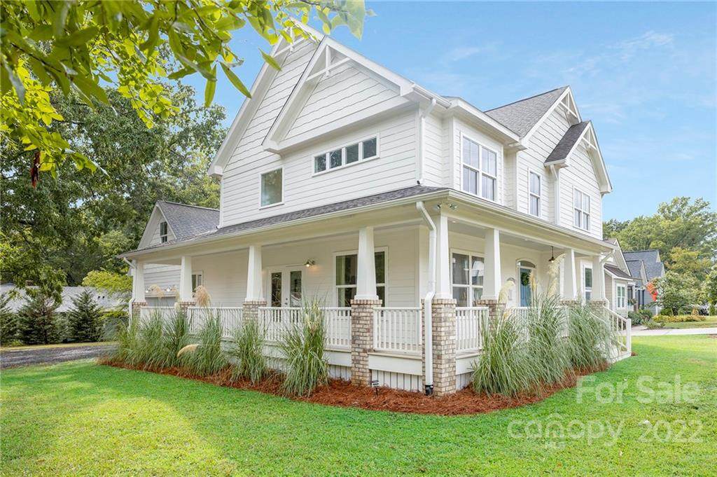 1016 Parkwood Avenue - Photo 1