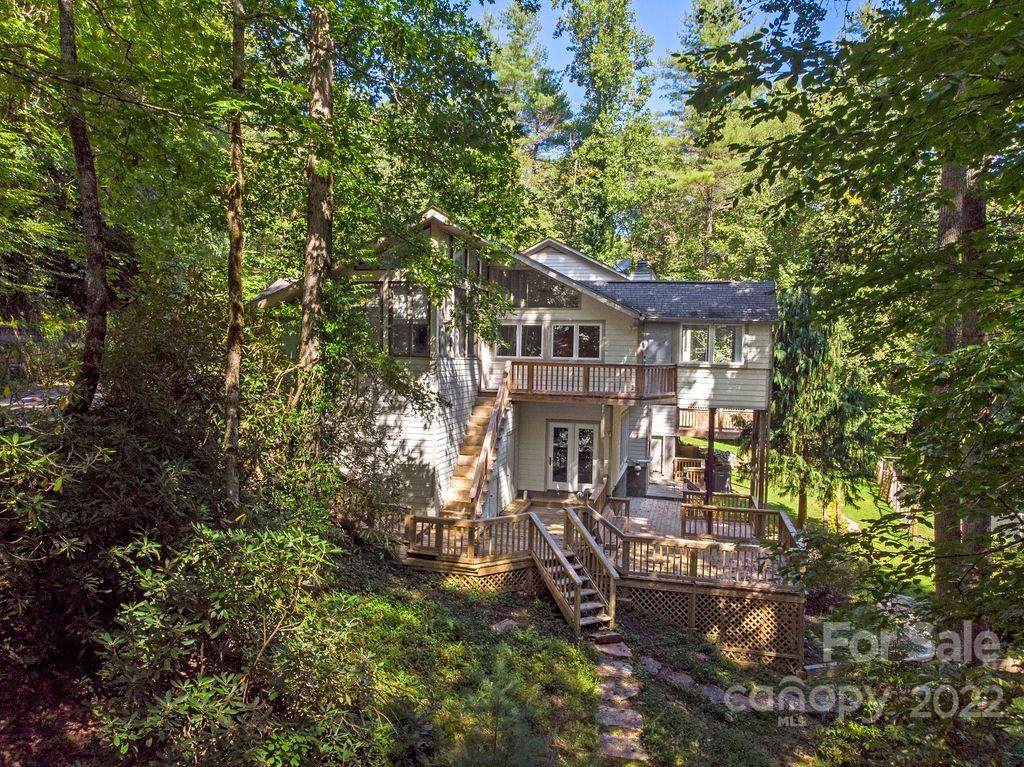 293 Sweetwater Lane - Photo 1