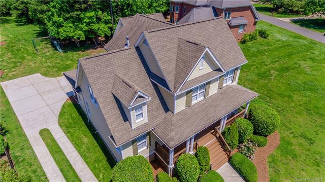 21020 Lakeview Circle - Photo 1