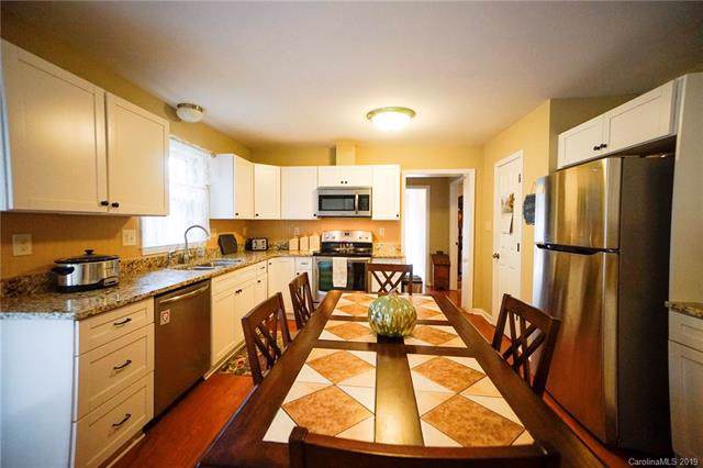 116 Robinhood Loop - Photo 1