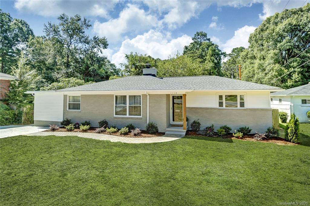 2218 Shamrock Drive - Photo 1