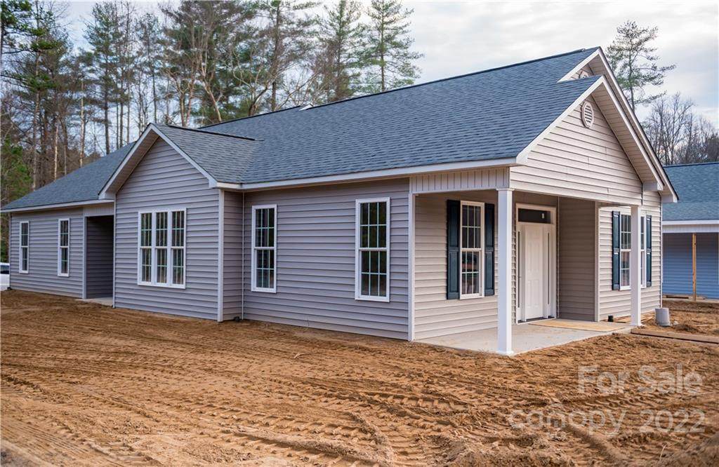 152 Eagles Landing - Photo 1