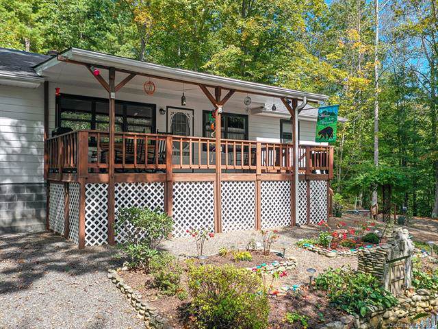 131 Hardwood Road - Photo 1