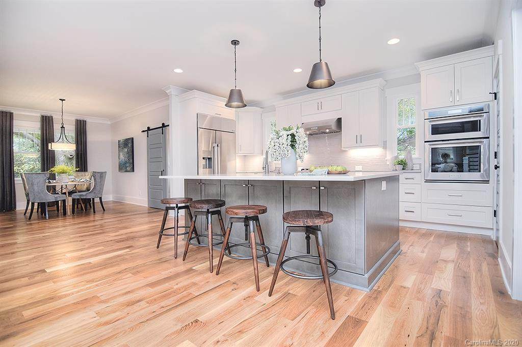 404 Ideal Way - Photo 1