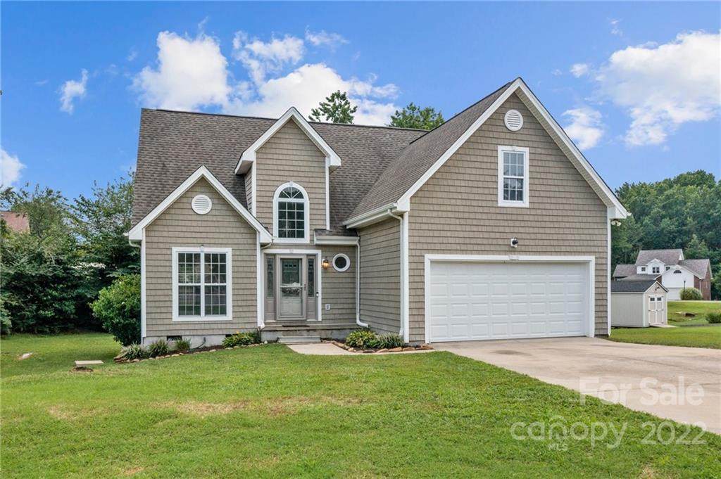 120 Dickens Court - Photo 1