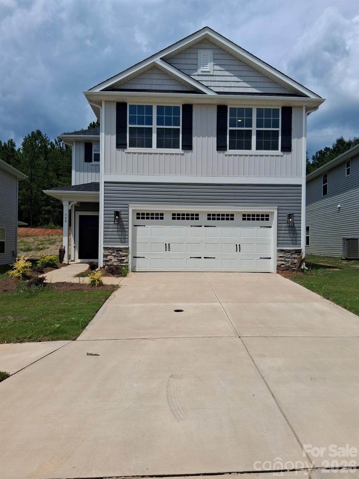 724 Inwood Hill Drive - Photo 1