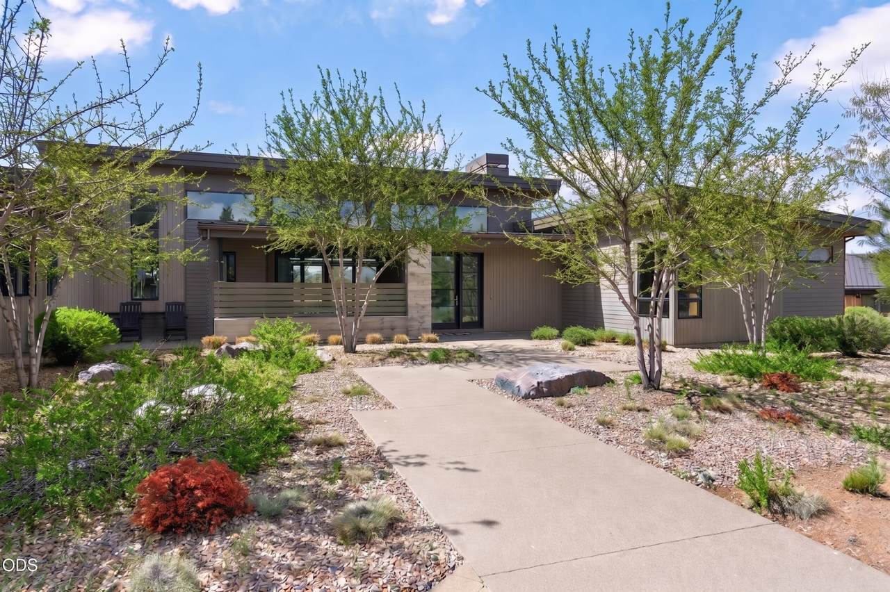 61785 Hosmer Lake Drive - Photo 1