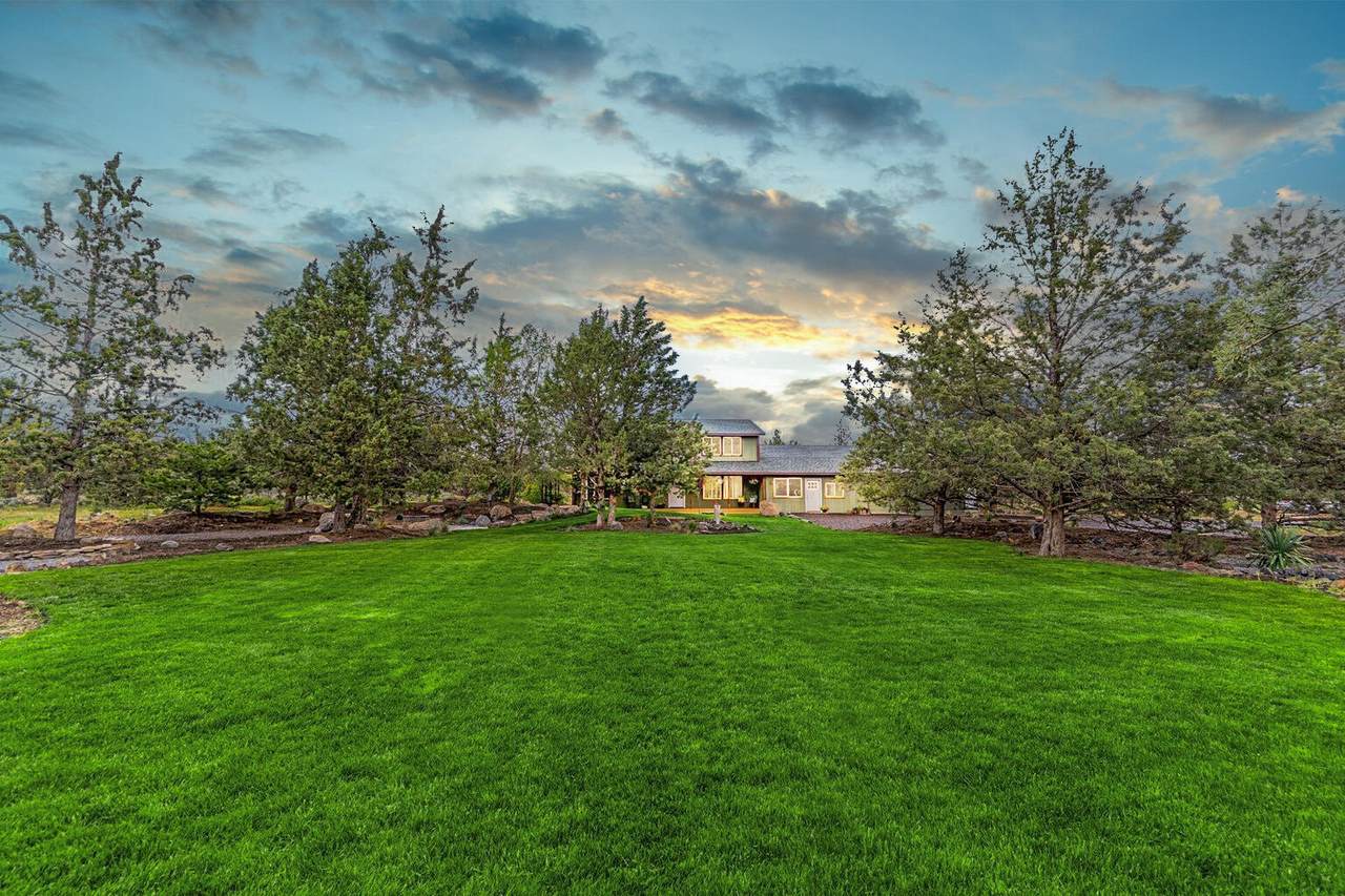 1670 Pinecrest Drive - Photo 1
