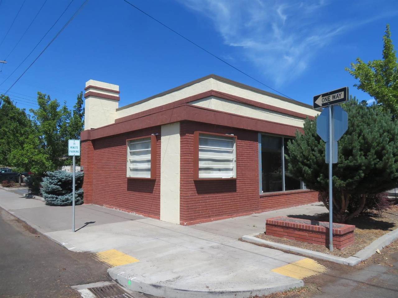 531 6th Street - Photo 1
