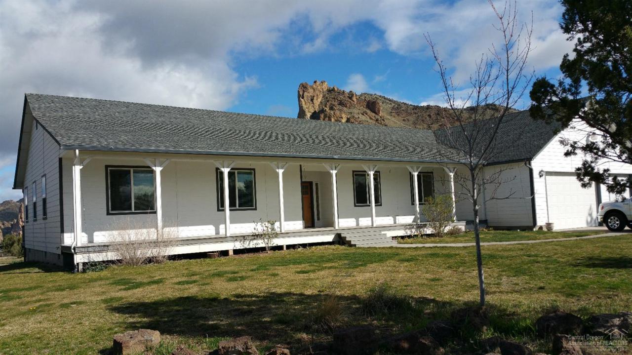 9225 NE Smith Rock Loop, Terrebonne, OR 97760 (MLS #201602947) :: Birtola Garmyn High Desert Realty