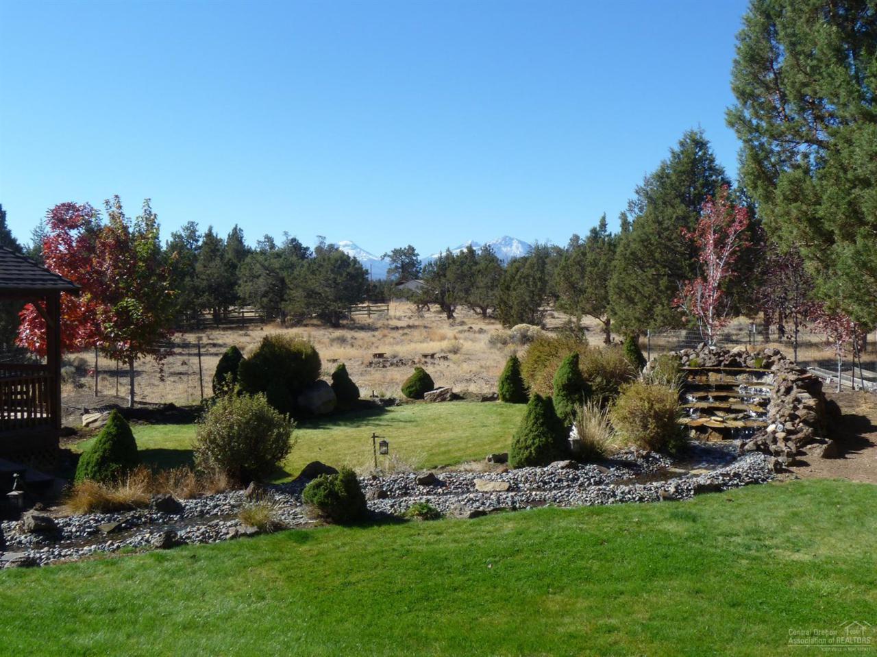 69331 Scimitar Lane, Sisters, OR 97759 (MLS #201603354) :: Birtola Garmyn High Desert Realty