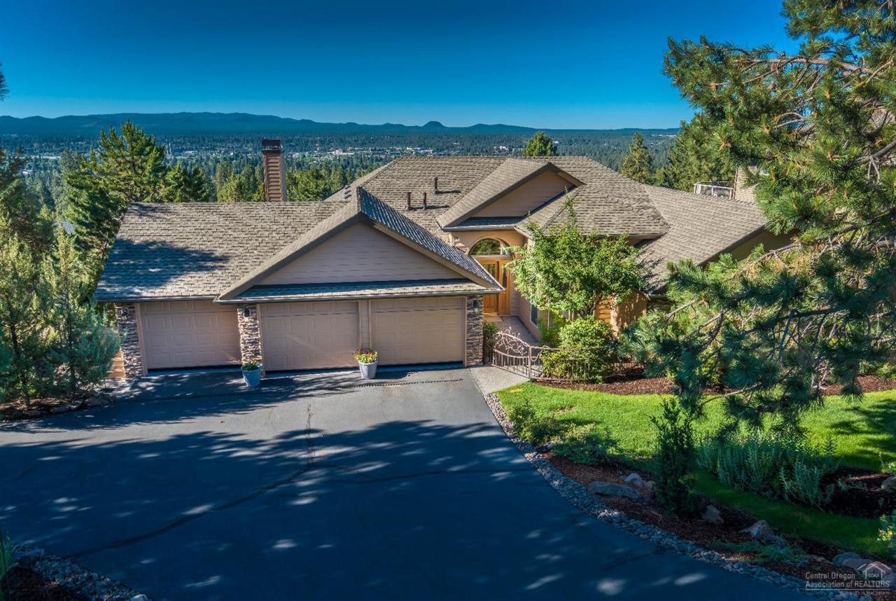 815 Stonepine Drive - Photo 1