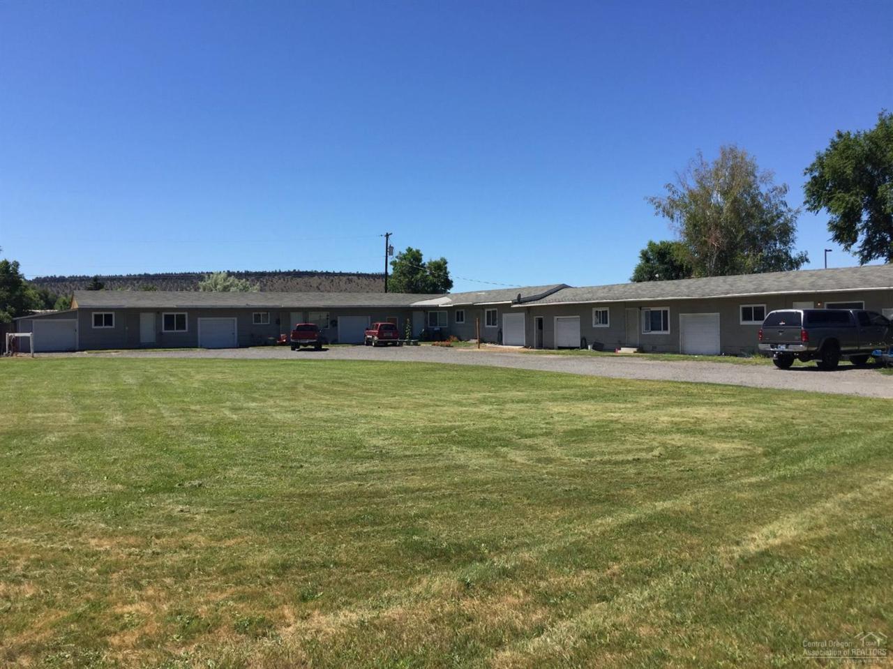 2102 3rd Street - Photo 1
