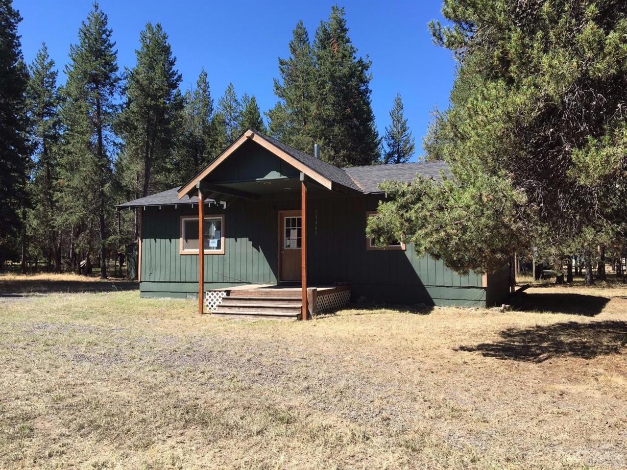 53465 Deep Woods Road, La Pine, OR 97739 (MLS #201608423) :: Birtola Garmyn High Desert Realty