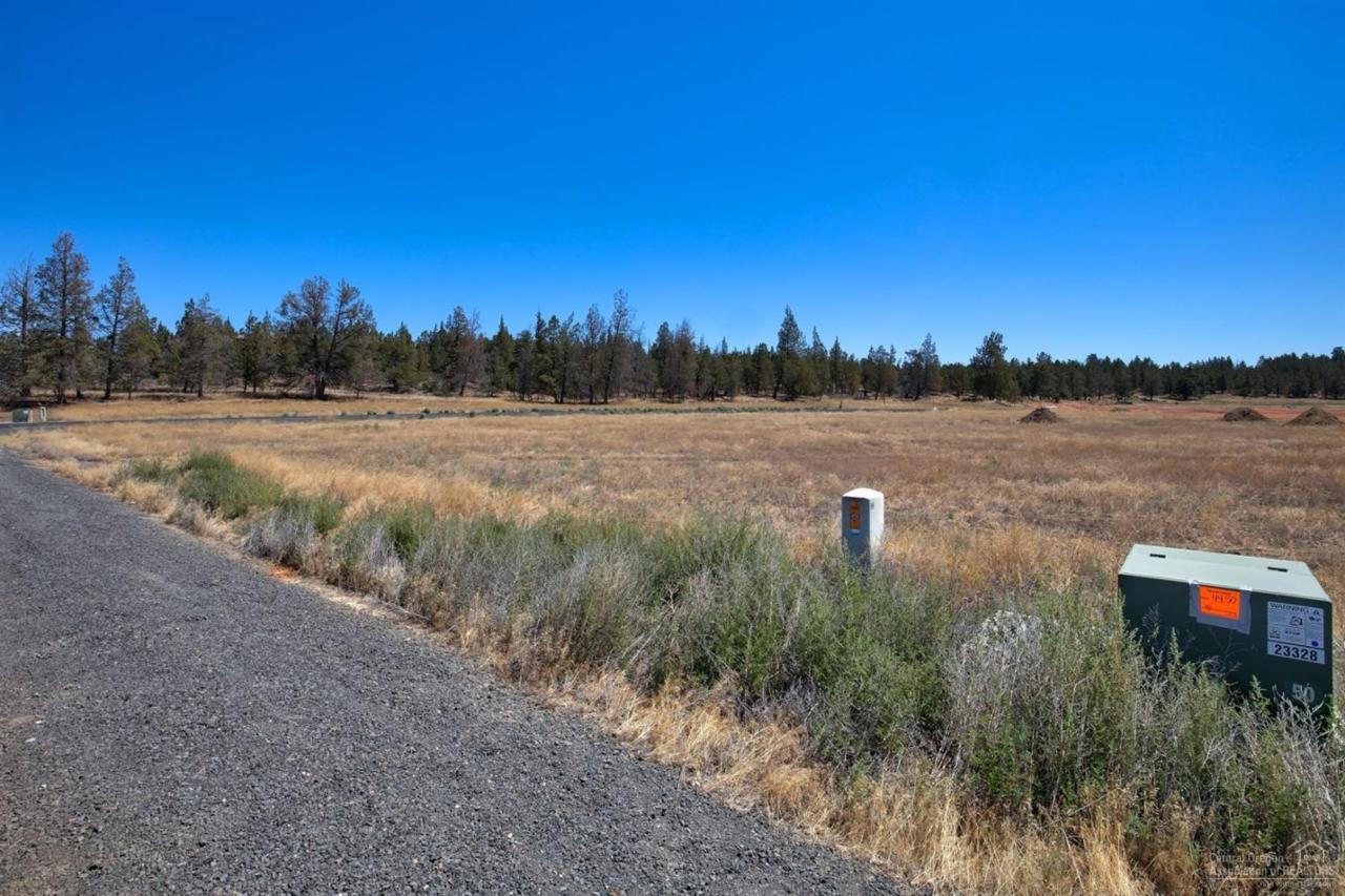 4480 NW Glenn Meadow Loop Lot 35, Redmond, OR 97756 (MLS #201608464) :: Birtola Garmyn High Desert Realty