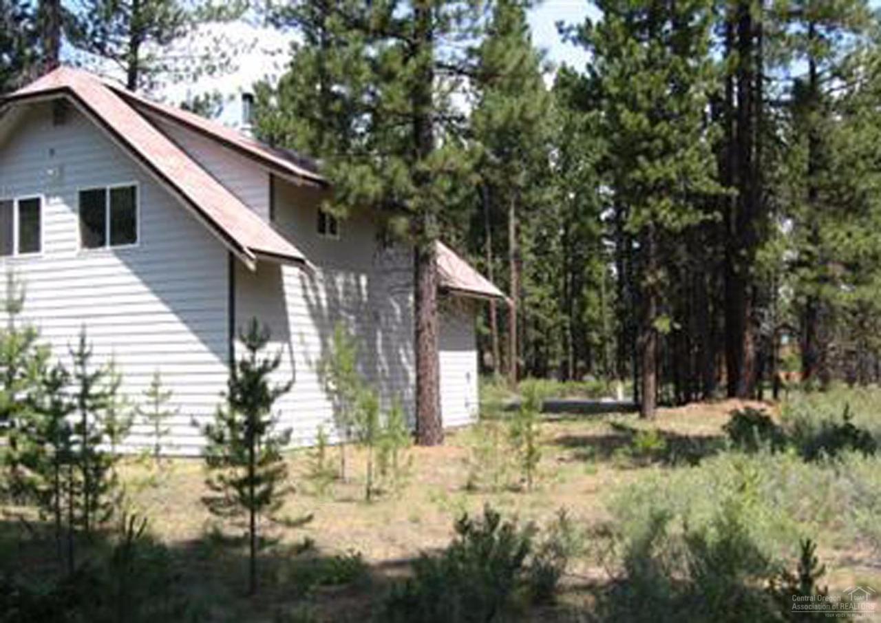 17023 Cooper Drive, Bend, OR 97707 (MLS #201608974) :: Birtola Garmyn High Desert Realty