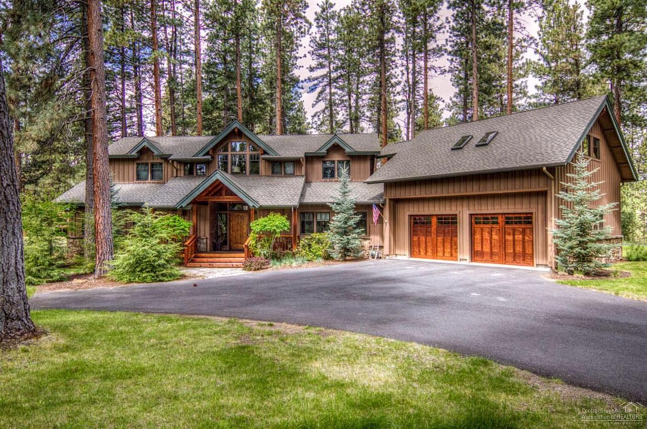 13740 Bishops Cap, Black Butte Ranch, OR 97759 (MLS #201609366) :: Birtola Garmyn High Desert Realty