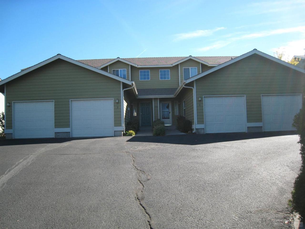1989 NE Zachary Court, Bend, OR 97701 (MLS #201609753) :: Birtola Garmyn High Desert Realty