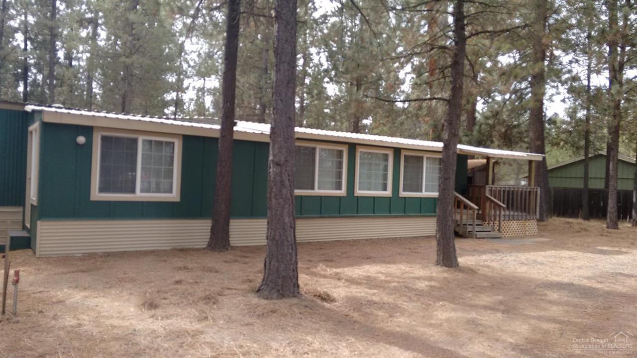 15935 Dawn Road, La Pine, OR 97739 (MLS #201609893) :: Birtola Garmyn High Desert Realty