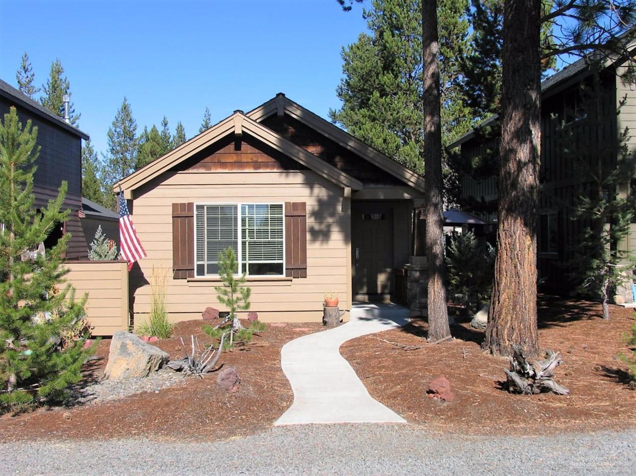 16587 Daisy Place, La Pine, OR 97739 (MLS #201609992) :: Birtola Garmyn High Desert Realty