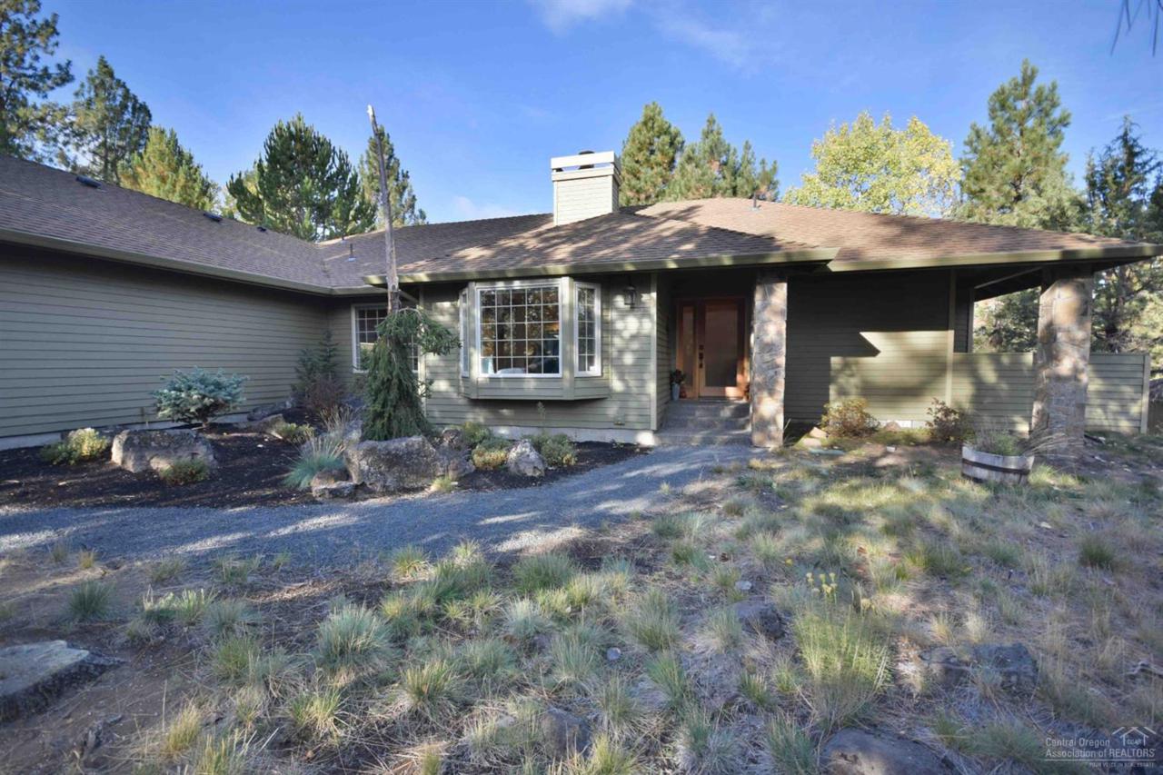 60385 Woodside Loop, Bend, OR 97702 (MLS #201610000) :: Birtola Garmyn High Desert Realty
