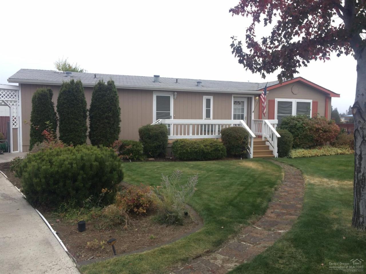 1001 SE 15th Street #187, Bend, OR 97702 (MLS #201610199) :: Birtola Garmyn High Desert Realty