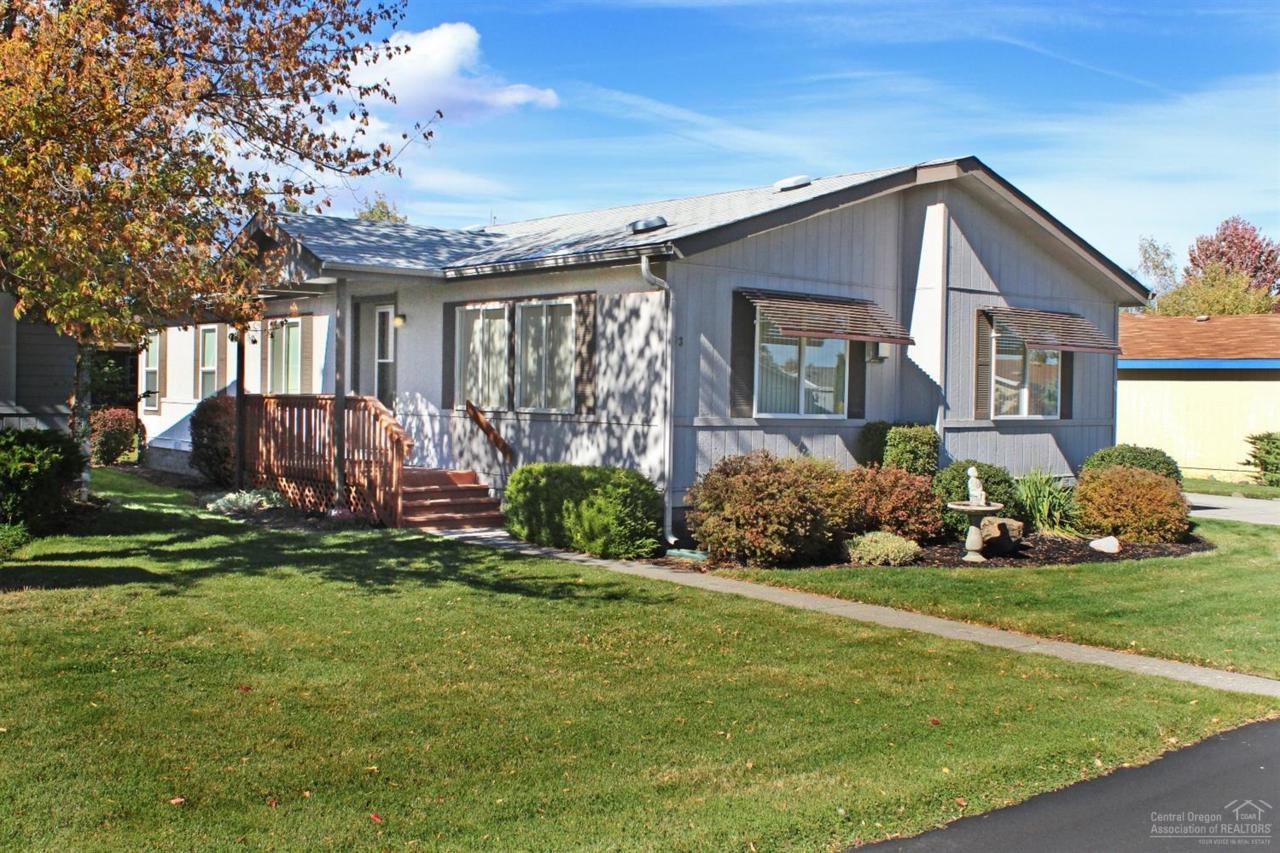 1188 NE 27th Street #93, Bend, OR 97701 (MLS #201610235) :: Birtola Garmyn High Desert Realty