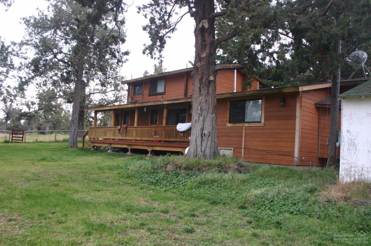 64393 Deschutes Market Road - Photo 1