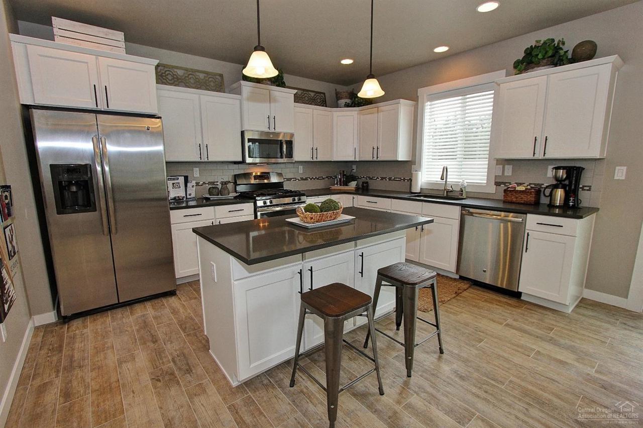 1819 Shadowcrest Way - Photo 1