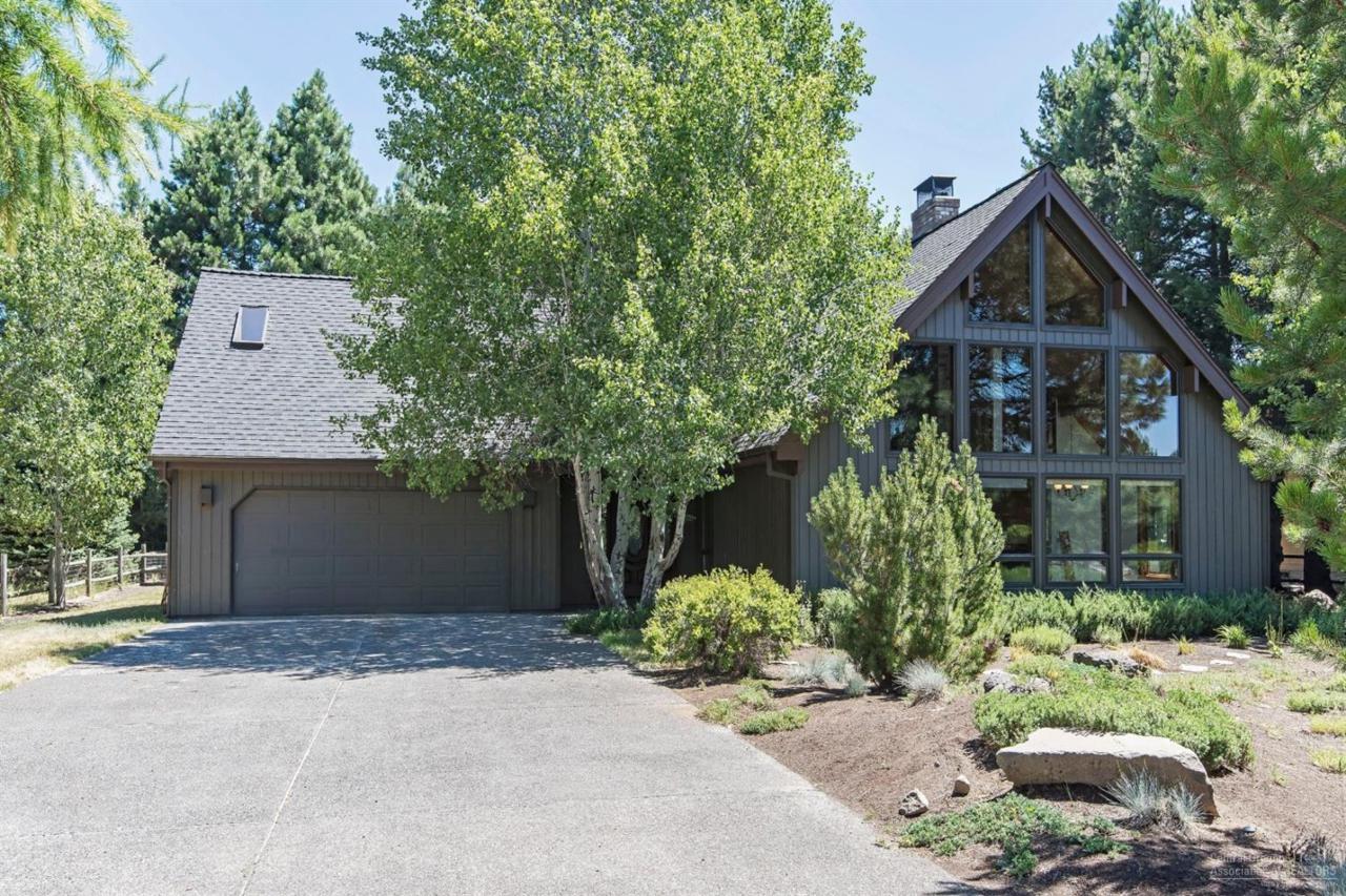 13615 Meadow View Drive - Photo 1