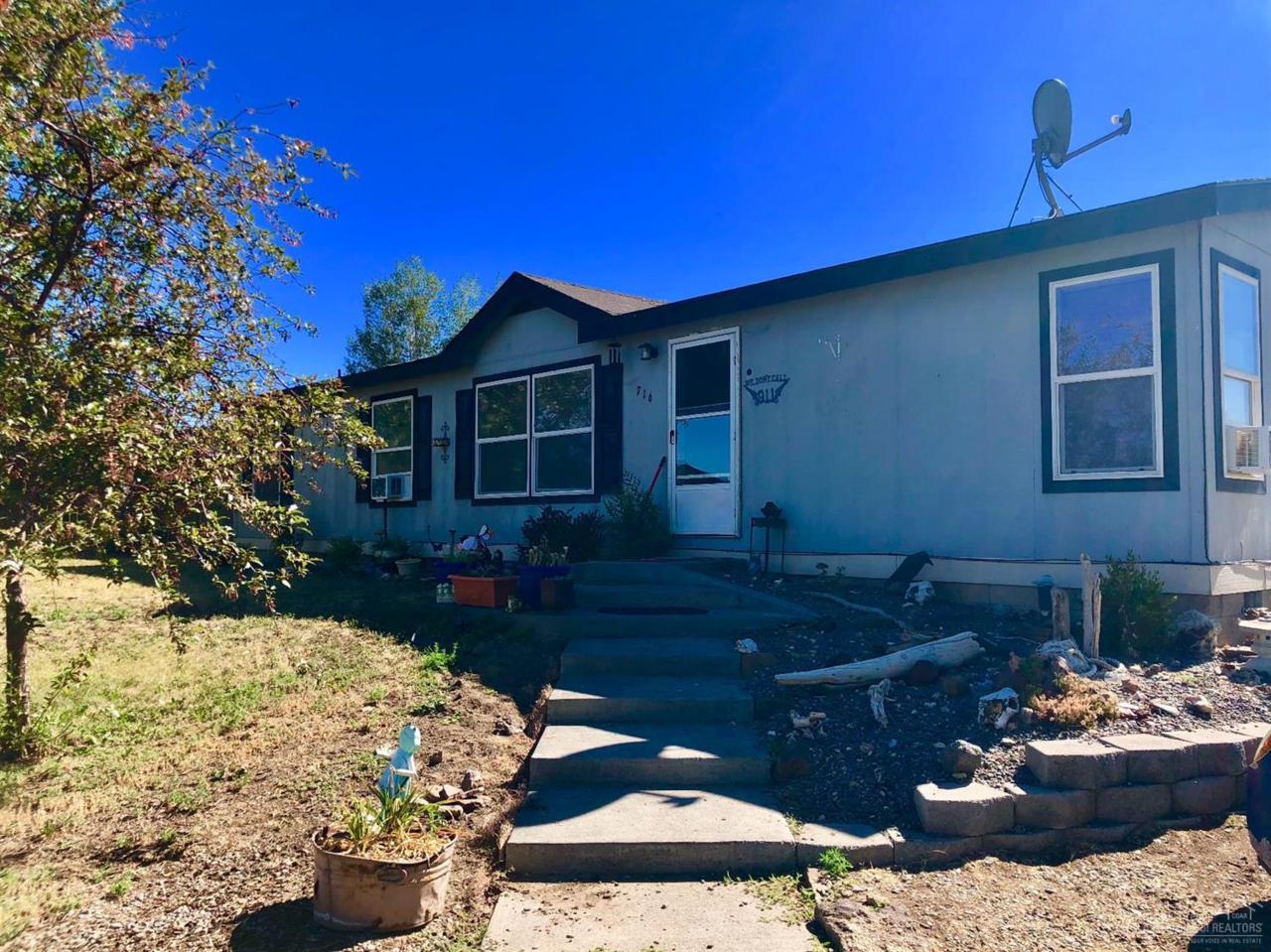 716 Viewpoint Drive - Photo 1