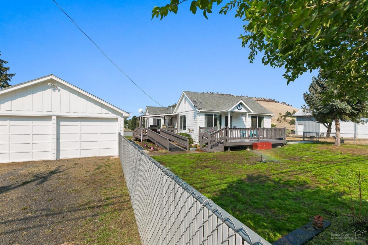 2185 Paulina Hwy Street - Photo 1
