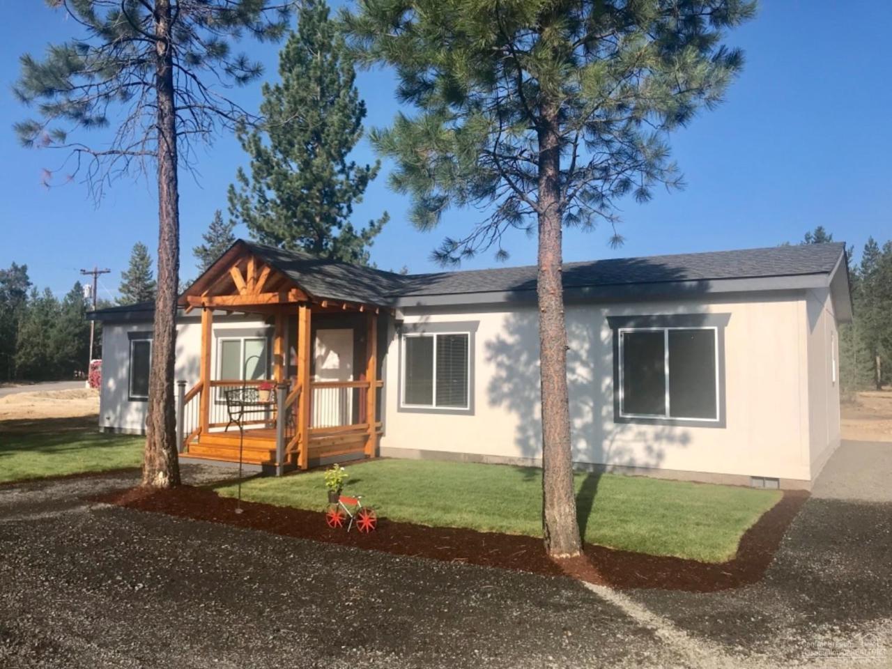148614 Ahern Drive - Photo 1